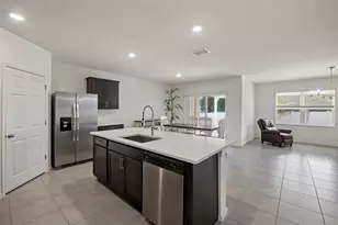 1250 SW Paar Dr, Port Saint Lucie, FL 34953 - Photo 6