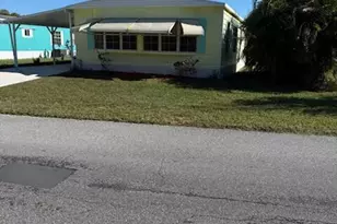 4 E East Caribbean, Port Saint Lucie, FL 34952 - Photo 2