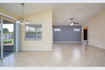 555 SE Nome Drive, Port Saint Lucie, FL 34984 - Photo 10