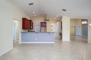 555 SE Nome Dr, Port Saint Lucie, FL 34984 - Photo 8