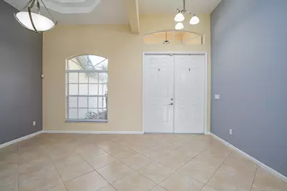 555 SE Nome Drive, Port Saint Lucie, FL 34984 - Photo 4