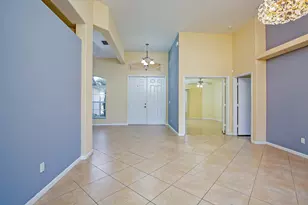 555 SE Nome Dr, Port Saint Lucie, FL 34984 - Photo 6