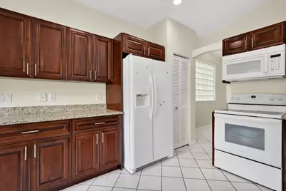 6857 Sugarloaf Key Street, Lake Worth, FL 33467 - Photo 18