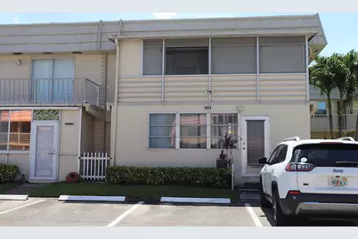 716 Saxony O #716, Delray Beach, FL 33446 - Photo 2