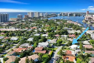 121 NE Spanish Ct, Boca Raton, FL 33432 - Photo 1