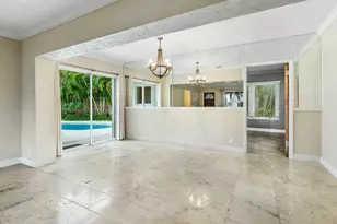 121 NE Spanish Ct, Boca Raton, FL 33432 - Photo 12