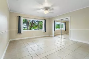 121 NE Spanish Ct, Boca Raton, FL 33432 - Photo 16
