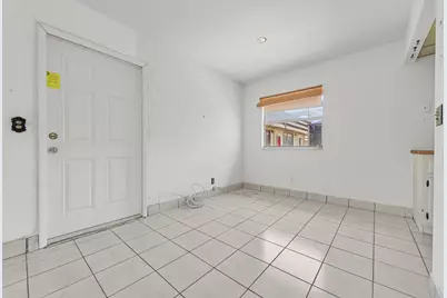 180 Saxony D, Delray Beach, FL 33446 - Photo 8