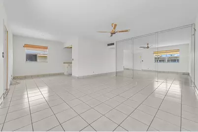 180 Saxony D, Delray Beach, FL 33446 - Photo 18