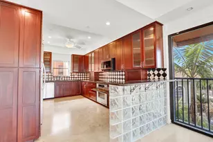 1640 Presidential Way, West Palm Beach, FL 33401 - Photo 4