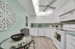 3492 NE Causeway Blvd, Jensen Beach, FL 34957 - Photo 2