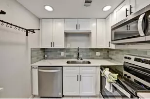 209 Northampton, West Palm Beach, FL 33417 - Photo 1