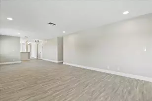 13921 Royal Palm Ct, Delray Beach, FL 33484 - Photo 10