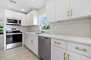 13921 Royal Palm Ct, Delray Beach, FL 33484 - Photo 4