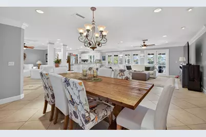 12046 Prosperity Farms Road, Palm Beach Gardens, FL 33410 - Photo 16