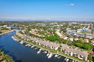 100 Pelican Pointe Dr, Delray Beach, FL 33483 - Photo 34