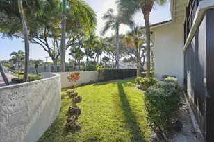 100 Pelican Pointe Dr, Delray Beach, FL 33483 - Photo 20