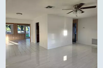 1320 NW 82nd Avenue, Plantation, FL 33322 - Photo 6