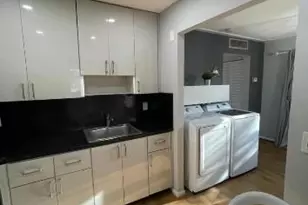 230 Saxony Ln E, Delray Beach, FL 33446 - Photo 14