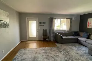 230 Saxony Ln E, Delray Beach, FL 33446 - Photo 8