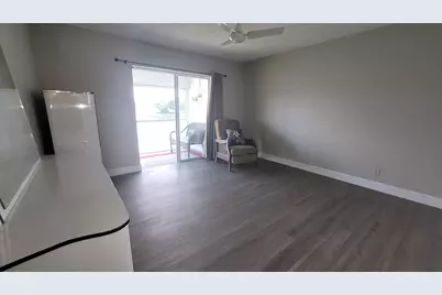 35 Somerset B, West Palm Beach, FL 33417 - Photo 12