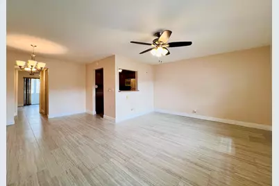 50 Coventry C, West Palm Beach, FL 33417 - Photo 2