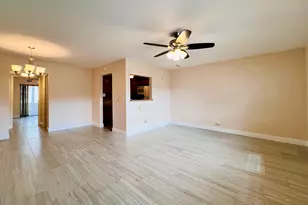 50 Coventry C, West Palm Beach, FL 33417 - Photo 2