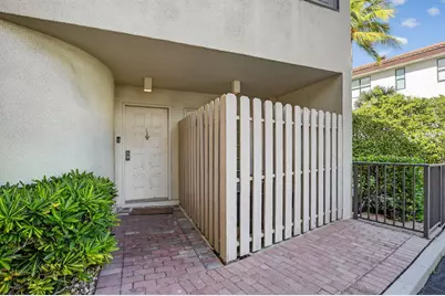 1111 George Bush Boulevard #L, Delray Beach, FL 33483 - Photo 4