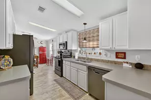 6772 Sinsonte Ct, Fort Pierce, FL 34951 - Photo 12