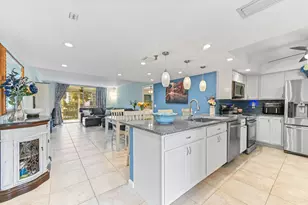 198 NW 67th St, Boca Raton, FL 33487 - Photo 8