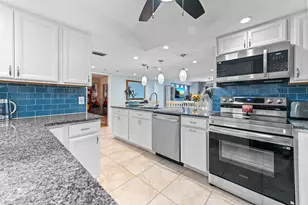 198 NW 67th St, Boca Raton, FL 33487 - Photo 6