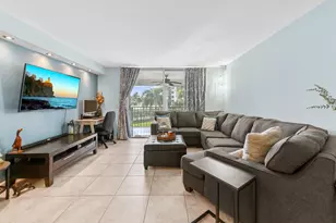 198 NW 67th St, Boca Raton, FL 33487 - Photo 16
