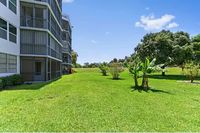 198 NW 67th Street #207, Boca Raton, FL 33487 - Photo 32