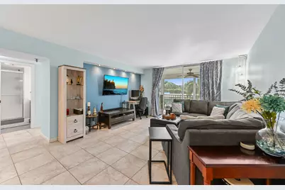 198 NW 67th Street #207, Boca Raton, FL 33487 - Photo 16