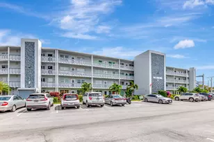 453 Richmond F, Deerfield Beach, FL 33442 - Photo 2