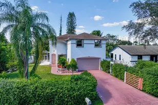 2151 NW 121st Ave, Plantation, FL 33323 - Photo 2