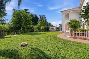 2151 NW 121st Ave, Plantation, FL 33323 - Photo 10