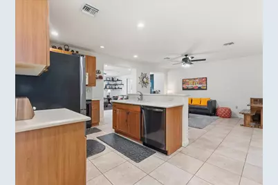 2151 NW 121st Avenue, Plantation, FL 33323 - Photo 32