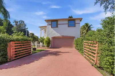 2151 NW 121st Avenue, Plantation, FL 33323 - Photo 8