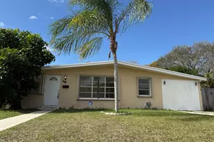 910 9th St, Lake Park, FL 33403 - Photo 34