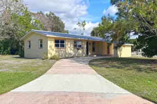 401 SE Tranquilla Ave, Port Saint Lucie, FL 34983 - Photo 1