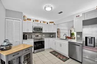 5710 Parkwalk Cir E, Boynton Beach, FL 33472 - Photo 10
