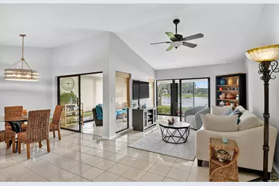 5710 Parkwalk Circle E, Boynton Beach, FL 33472 - Photo 12