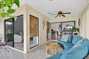 5710 Parkwalk Cir E, Boynton Beach, FL 33472 - Photo 18