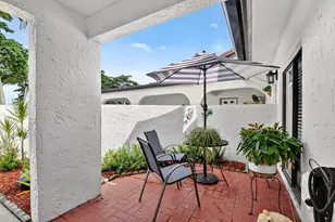 5710 Parkwalk Cir E, Boynton Beach, FL 33472 - Photo 6
