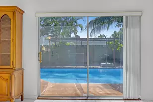 10404 Carmen Ln, Royal Palm Beach, FL 33411 - Photo 10