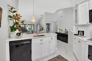 7844 Lexington Club Blvd, Delray Beach, FL 33446 - Photo 16