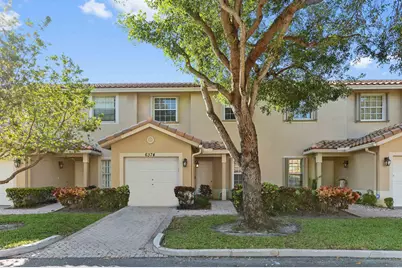 6374 Park Lake Circle, Boynton Beach, FL 33437 - Photo 2