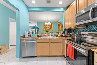 6374 Park Lake Circle, Boynton Beach, FL 33437 - Photo 10