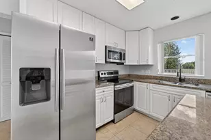 2698 Linkside Dr, Wellington, FL 33414 - Photo 14